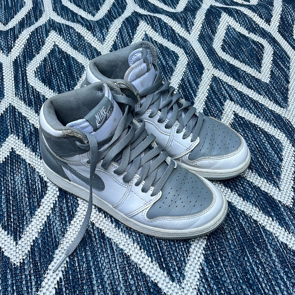 2022 Air Jordan 1 Retro High OG 'Stealth 4Y Very Good Condition